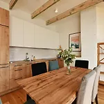 Domillion Pylimo Penthouse Duplex 15ppl P36d דירה וילנה