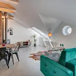 Domillion Pylimo Penthouse Duplex 15ppl P36d アパート ヴィリニュス